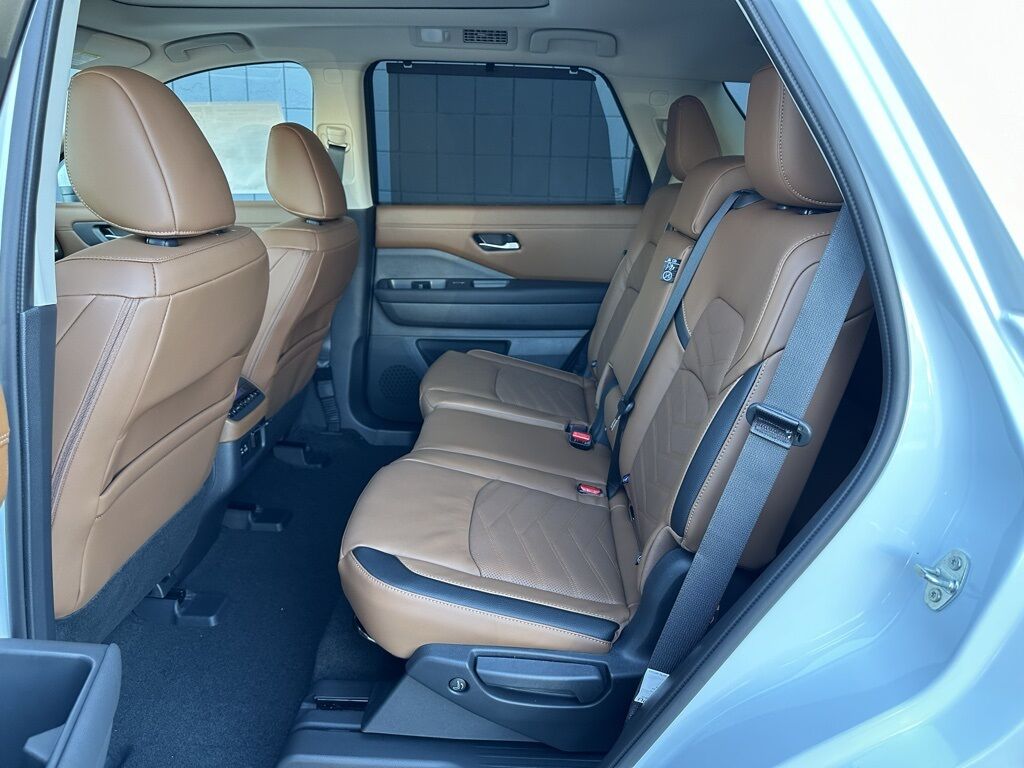 2025 Nissan Pathfinder Platinum San Clemente CA