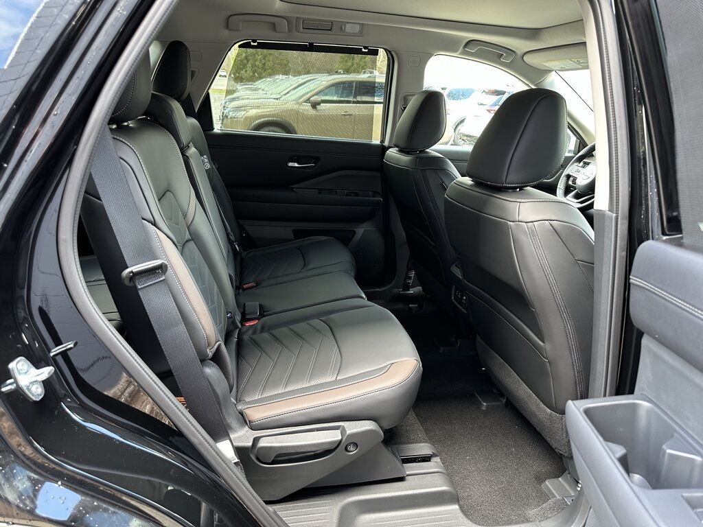 2025 Nissan Pathfinder Platinum San Clemente CA