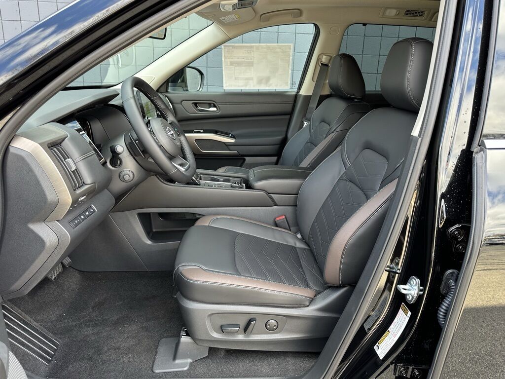 2025 Nissan Pathfinder Platinum San Clemente CA