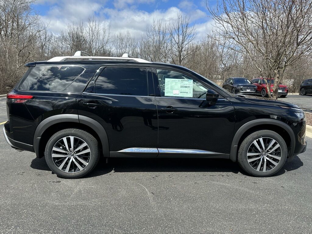2025 Nissan Pathfinder Platinum San Clemente CA