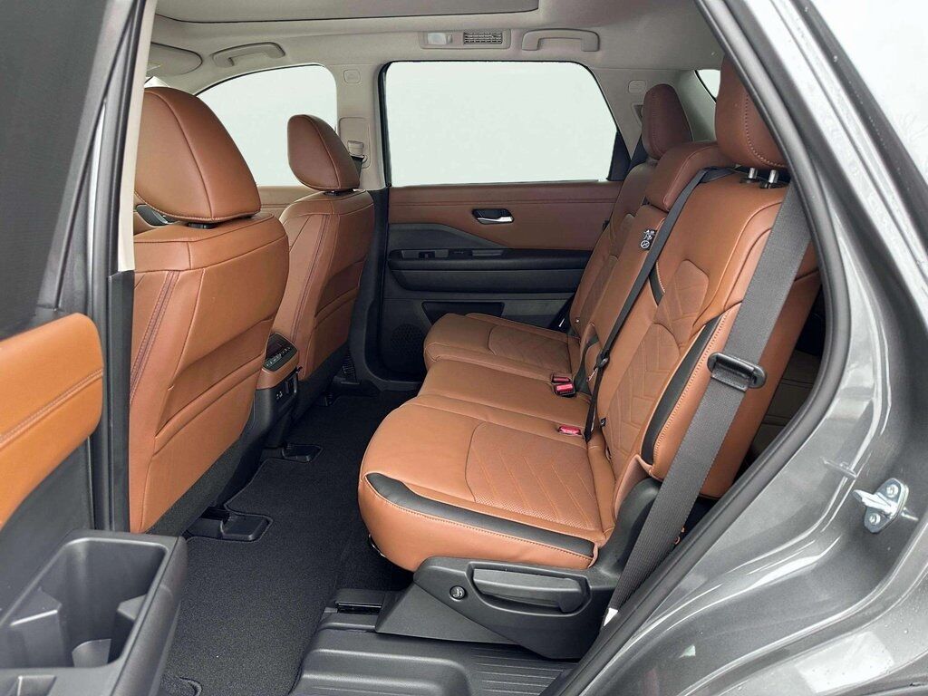 2025 Nissan Pathfinder Platinum San Clemente CA