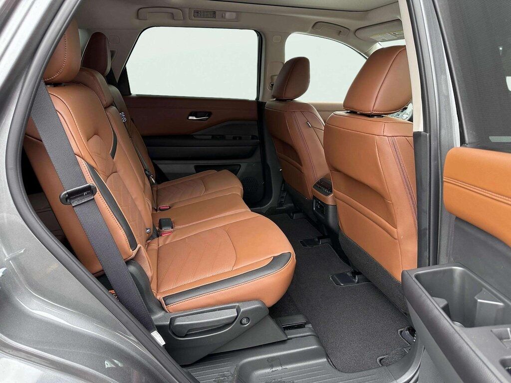 2025 Nissan Pathfinder Platinum San Clemente CA