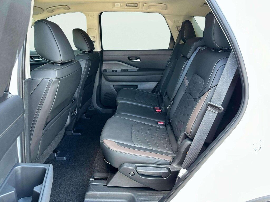 2025 Nissan Pathfinder Platinum San Clemente CA