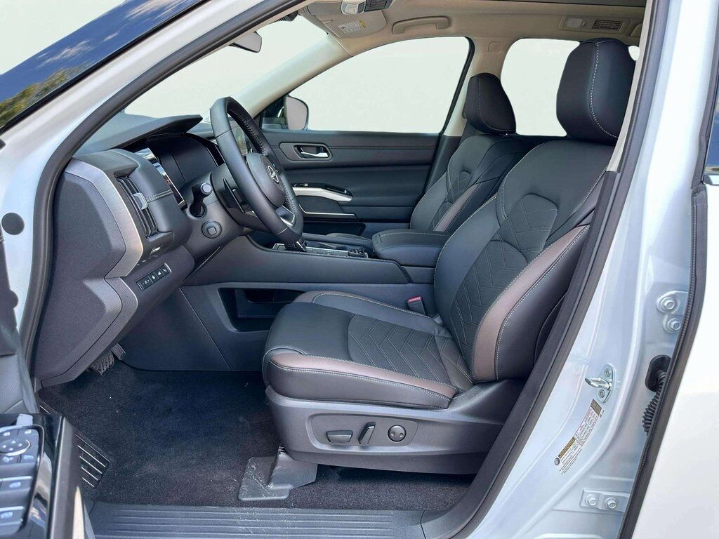 2025 Nissan Pathfinder Platinum San Clemente CA