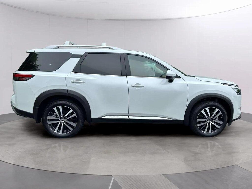 2025 Nissan Pathfinder Platinum San Clemente CA