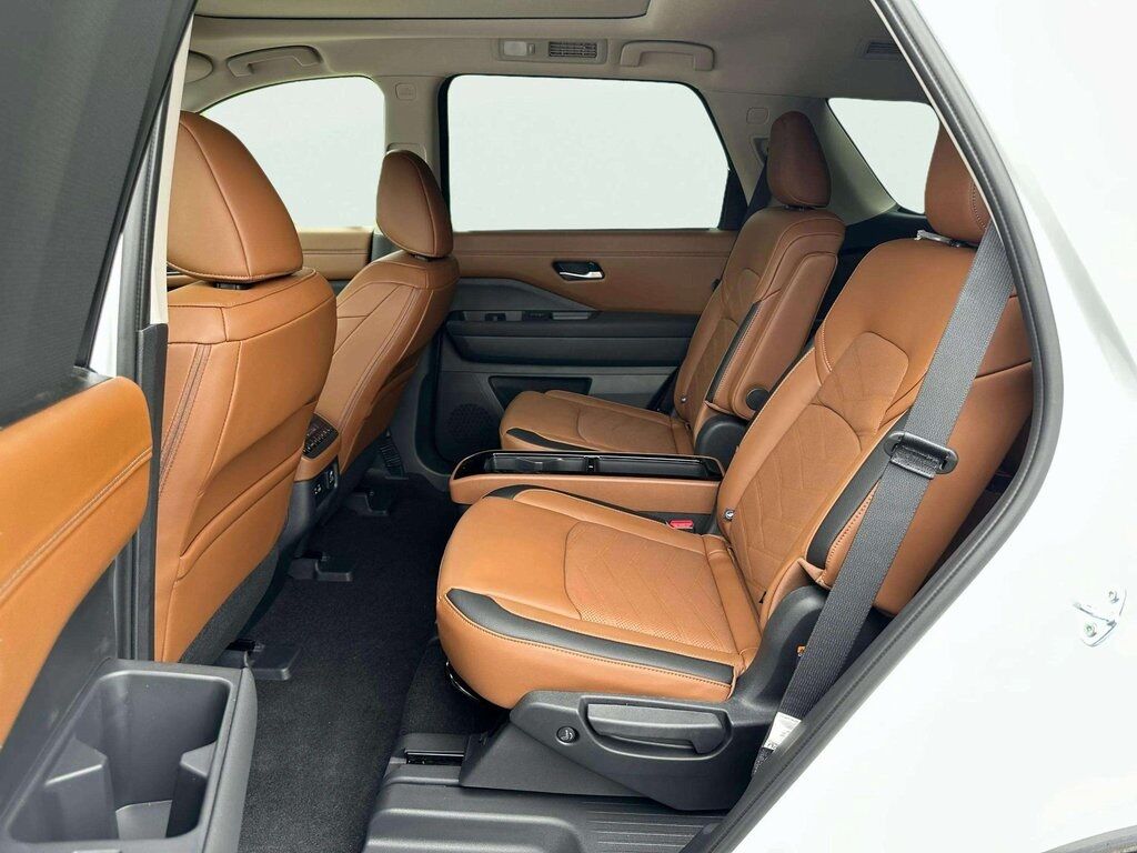 2025 Nissan Pathfinder Platinum San Clemente CA
