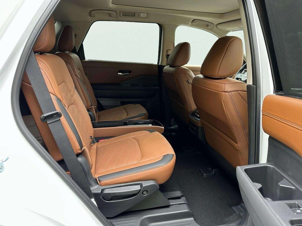 2025 Nissan Pathfinder Platinum San Clemente CA