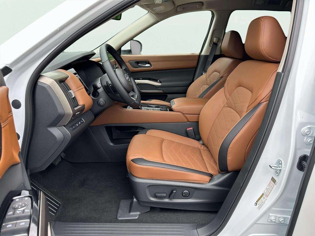 2025 Nissan Pathfinder Platinum San Clemente CA