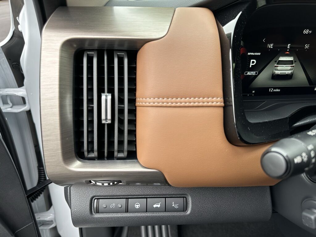 2025 Nissan Pathfinder Platinum San Clemente CA