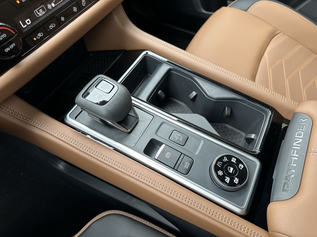 2025 Nissan Pathfinder Platinum San Clemente CA