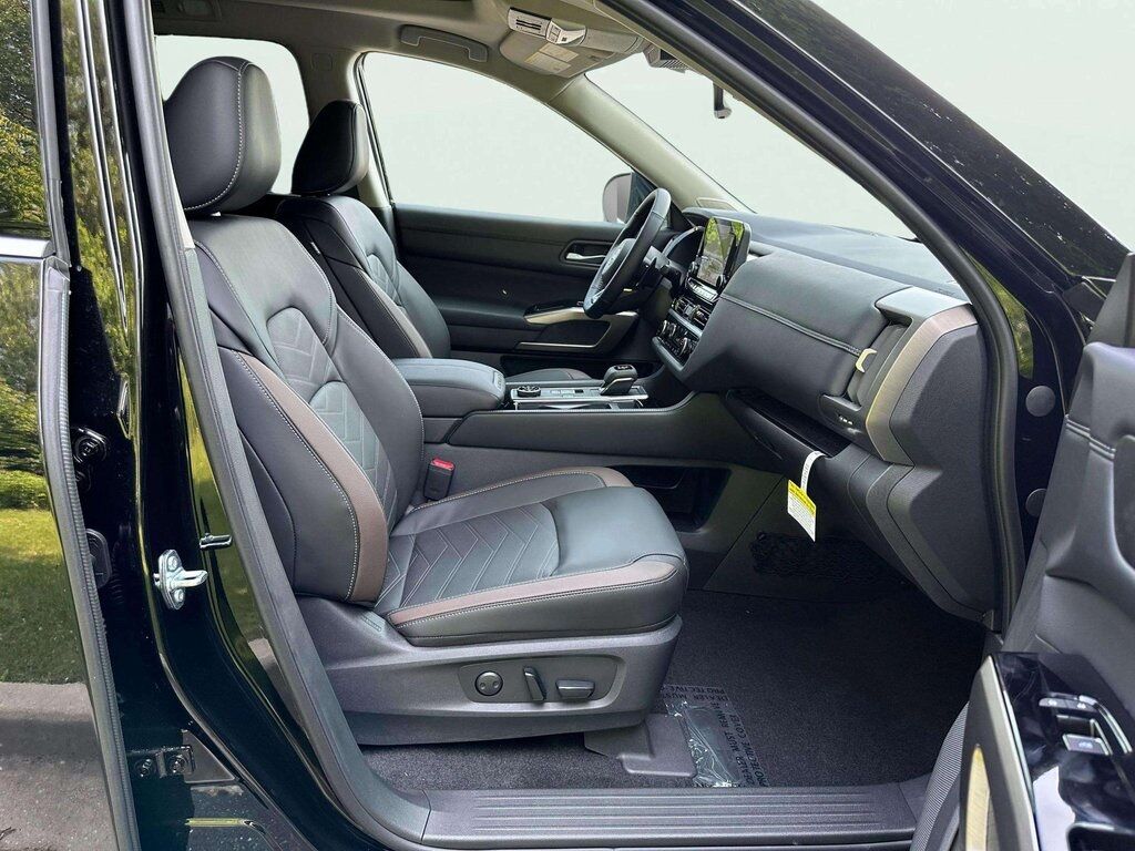 2025 Nissan Pathfinder Platinum San Clemente CA