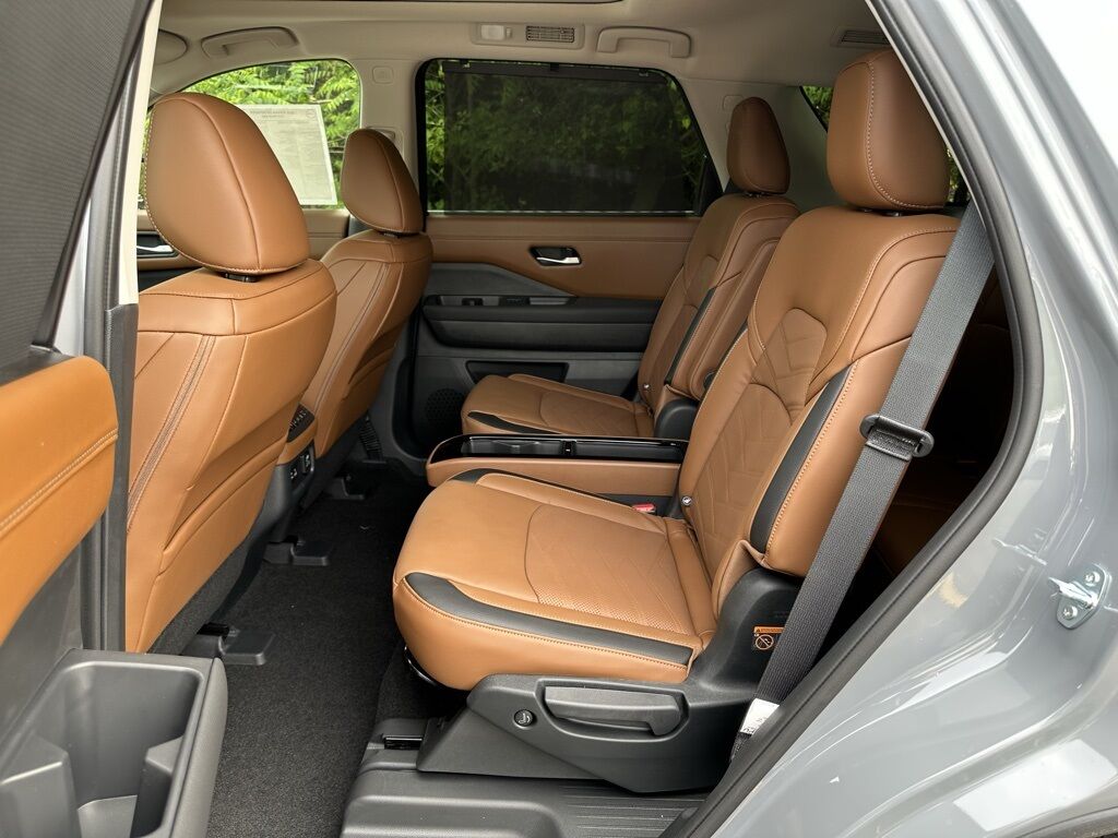 2025 Nissan Pathfinder Platinum San Clemente CA