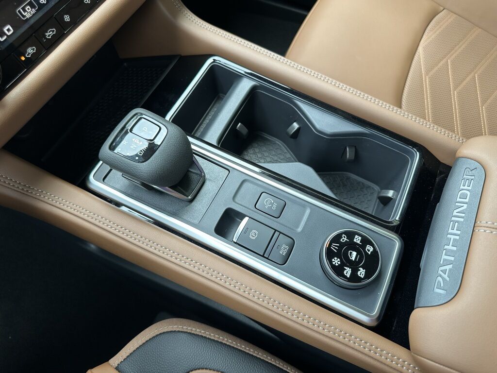 2025 Nissan Pathfinder Platinum San Clemente CA