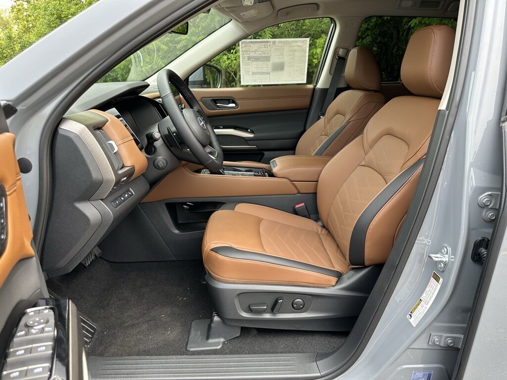 2025 Nissan Pathfinder Platinum San Clemente CA