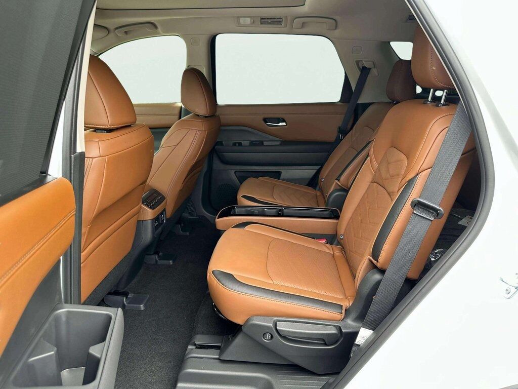 2025 Nissan Pathfinder Platinum San Clemente CA