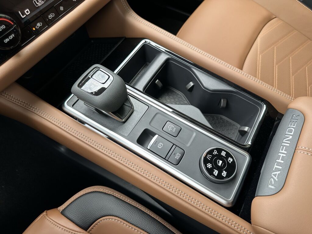 2025 Nissan Pathfinder Platinum San Clemente CA