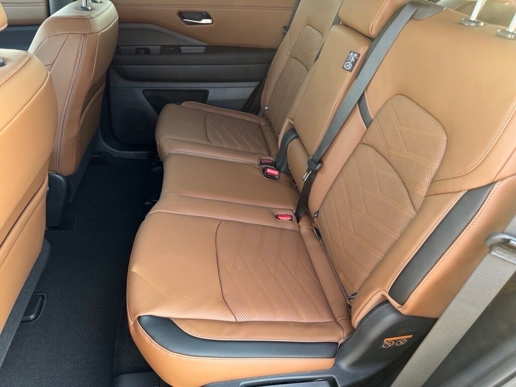 2025 Nissan Pathfinder Platinum Morristown TN