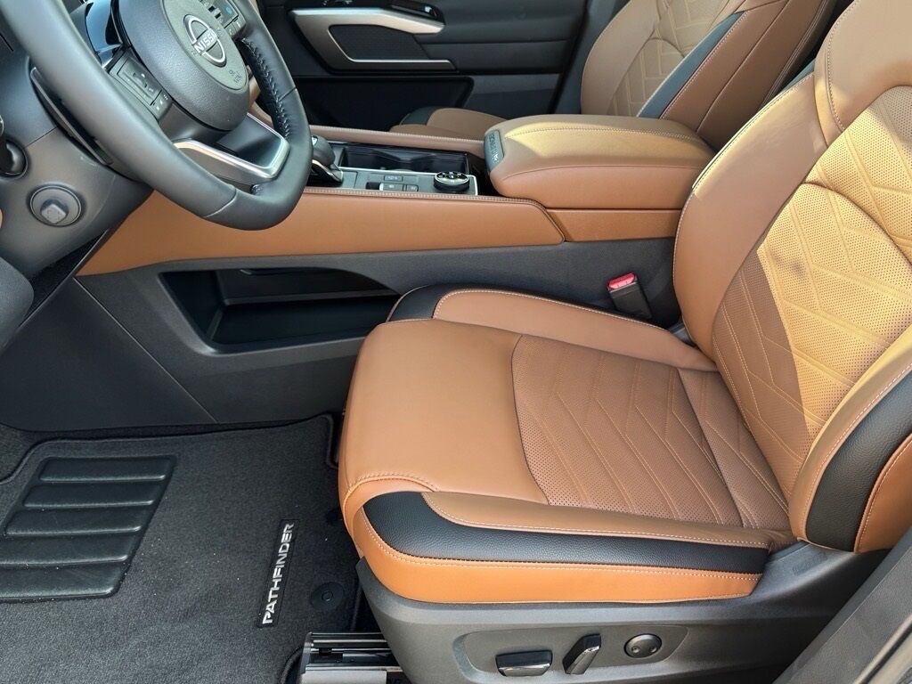 2025 Nissan Pathfinder Platinum Morristown TN