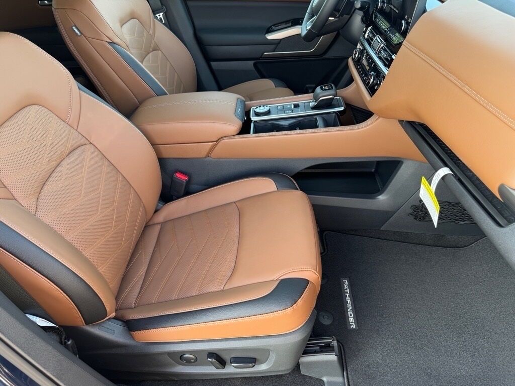 2025 Nissan Pathfinder Platinum Morristown TN