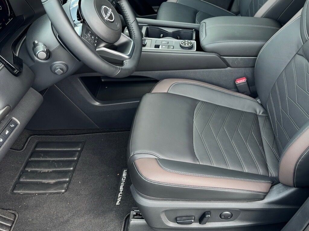 2025 Nissan Pathfinder Platinum Morristown TN