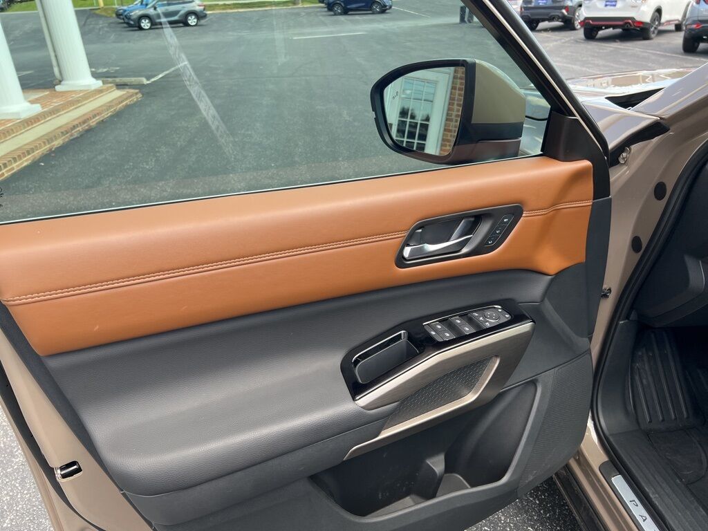 2025 Nissan Pathfinder Platinum Mount Joy PA