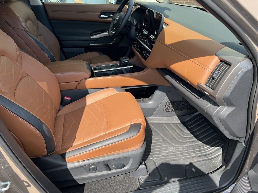 2025 Nissan Pathfinder Platinum Mount Joy PA