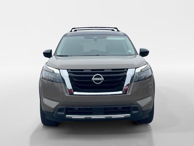 2025 Nissan Pathfinder Platinum Oak Ridge TN