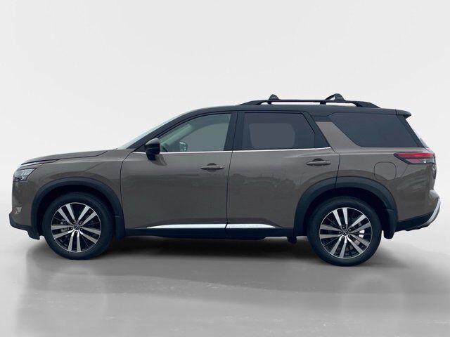 2025 Nissan Pathfinder Platinum Oak Ridge TN