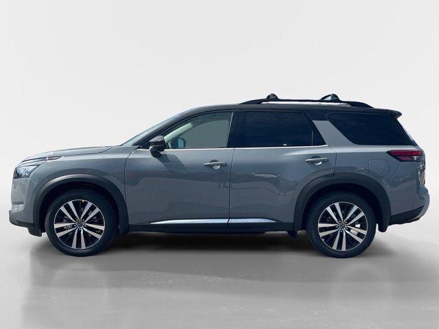 2025 Nissan Pathfinder Platinum Oak Ridge TN