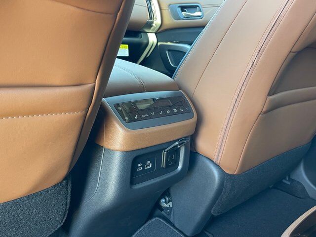 2025 Nissan Pathfinder Platinum Oak Ridge TN