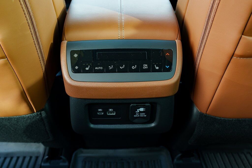 2025 Nissan Pathfinder Platinum Beaverton OR