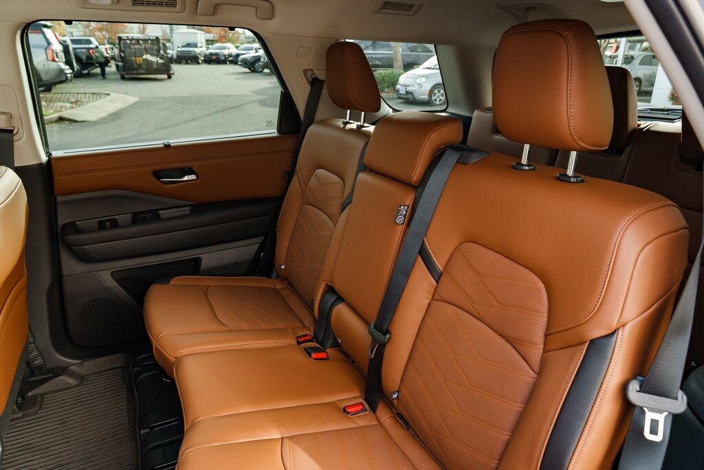 2025 Nissan Pathfinder Platinum Beaverton OR