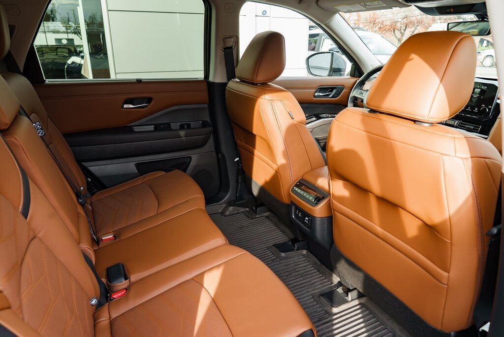 2025 Nissan Pathfinder Platinum Beaverton OR