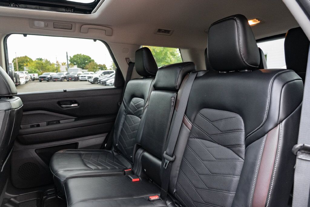2025 Nissan Pathfinder Platinum Beaverton OR