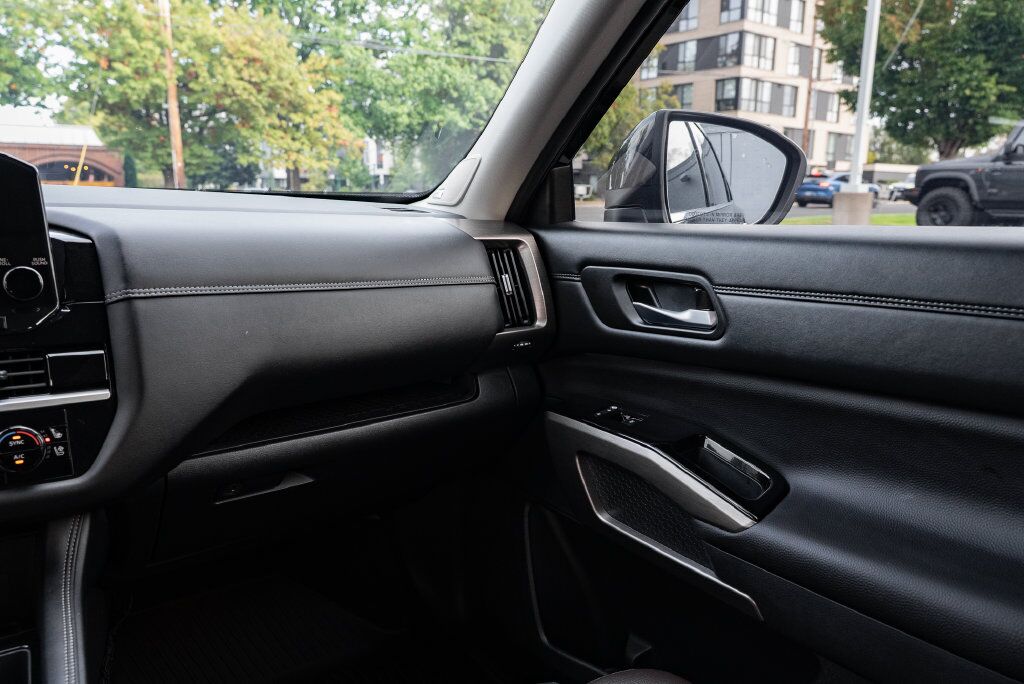2025 Nissan Pathfinder Platinum Beaverton OR