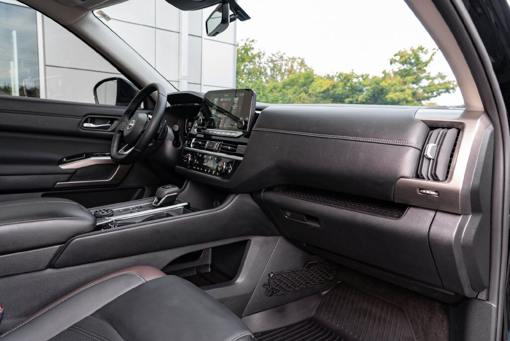 2025 Nissan Pathfinder Platinum Beaverton OR