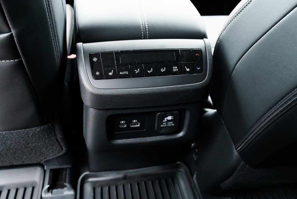 2025 Nissan Pathfinder Platinum Beaverton OR