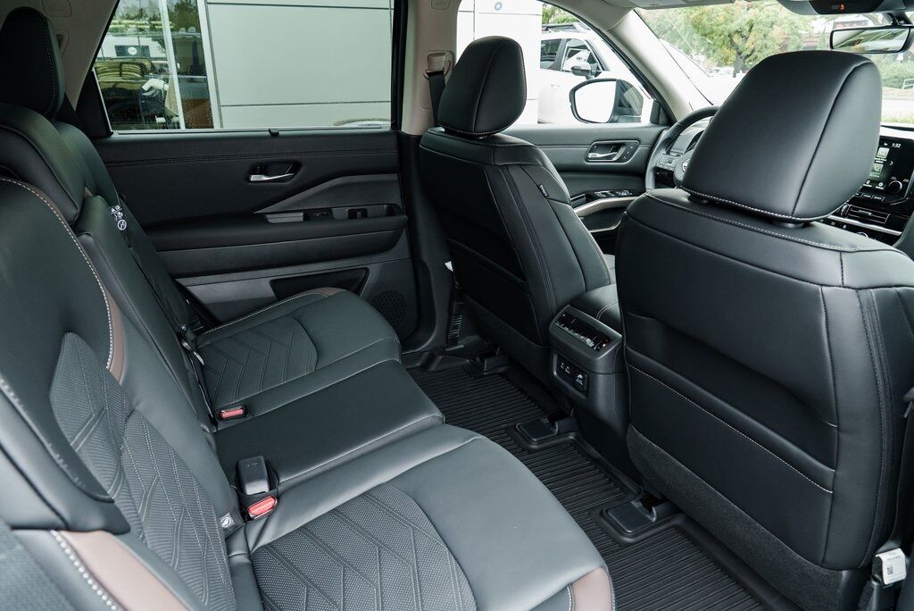 2025 Nissan Pathfinder Platinum Beaverton OR