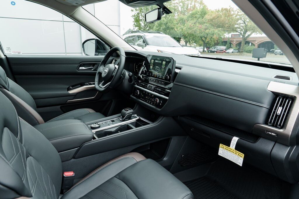 2025 Nissan Pathfinder Platinum Beaverton OR