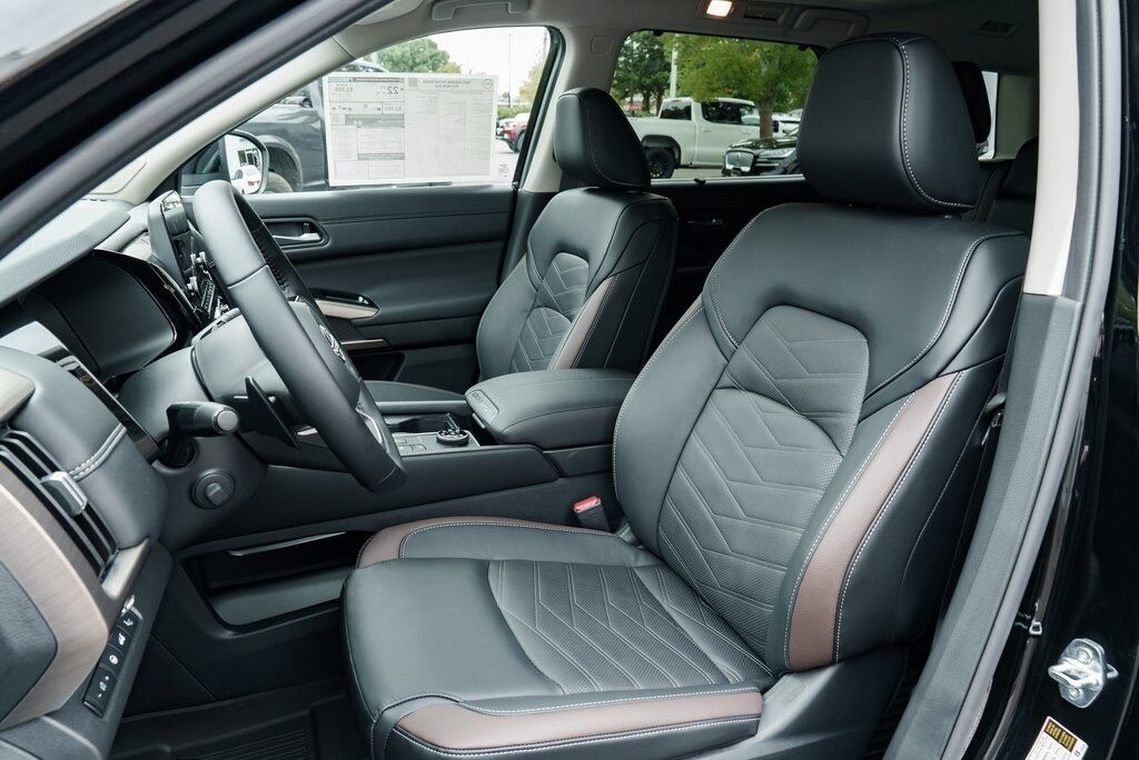 2025 Nissan Pathfinder Platinum Beaverton OR