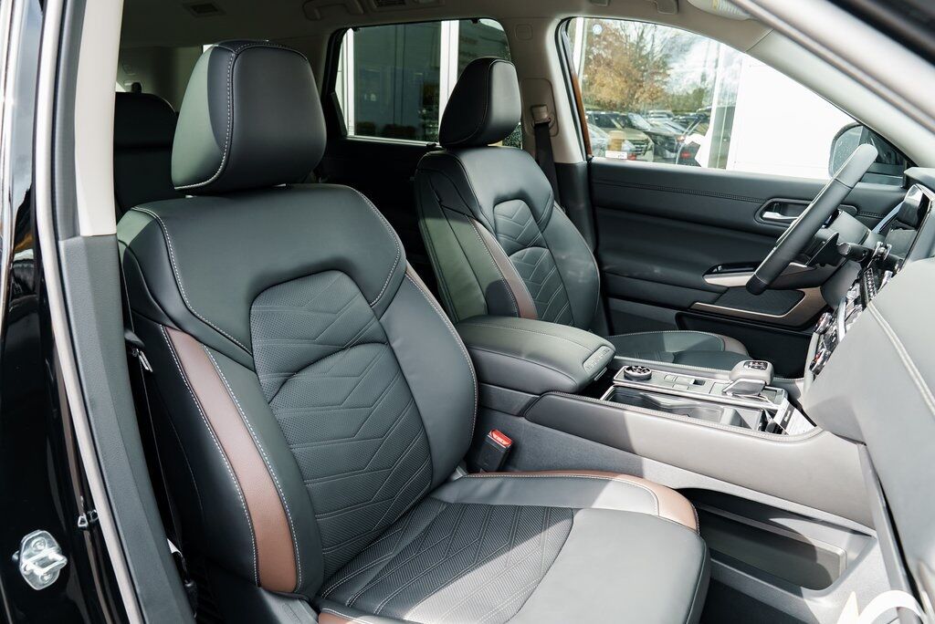 2025 Nissan Pathfinder Platinum Beaverton OR