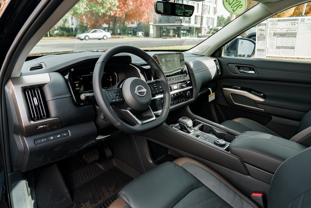 2025 Nissan Pathfinder Platinum Beaverton OR