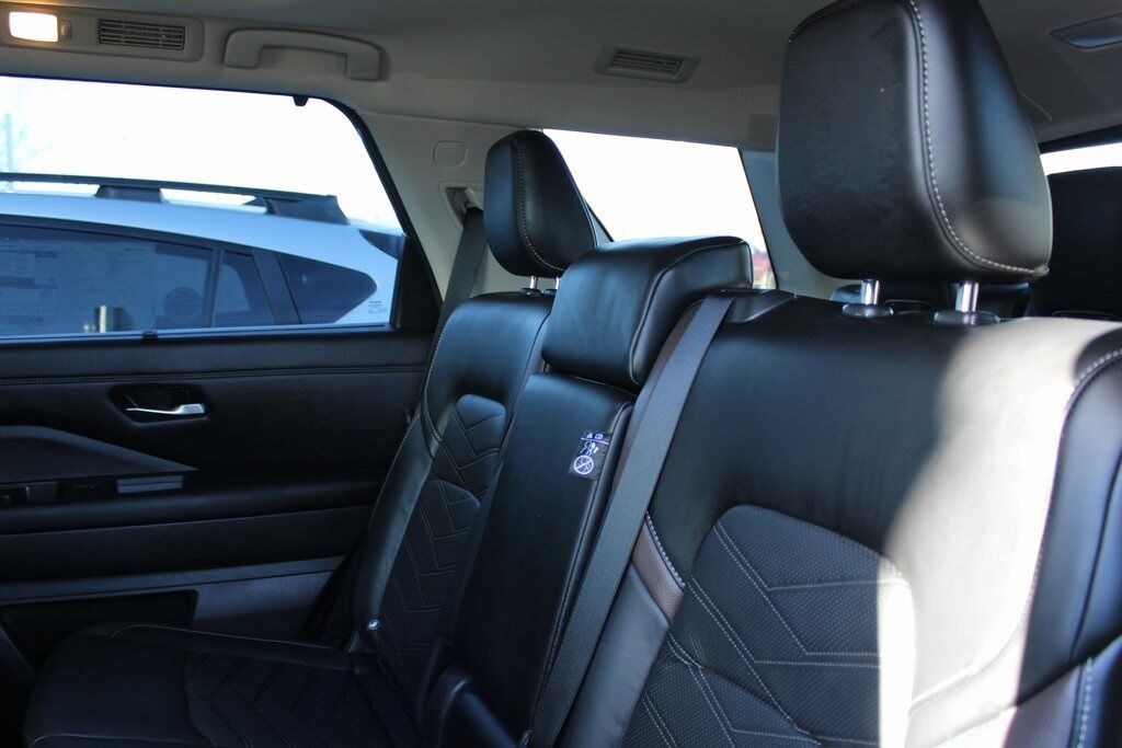 2025 Nissan Pathfinder Platinum Klamath Falls OR