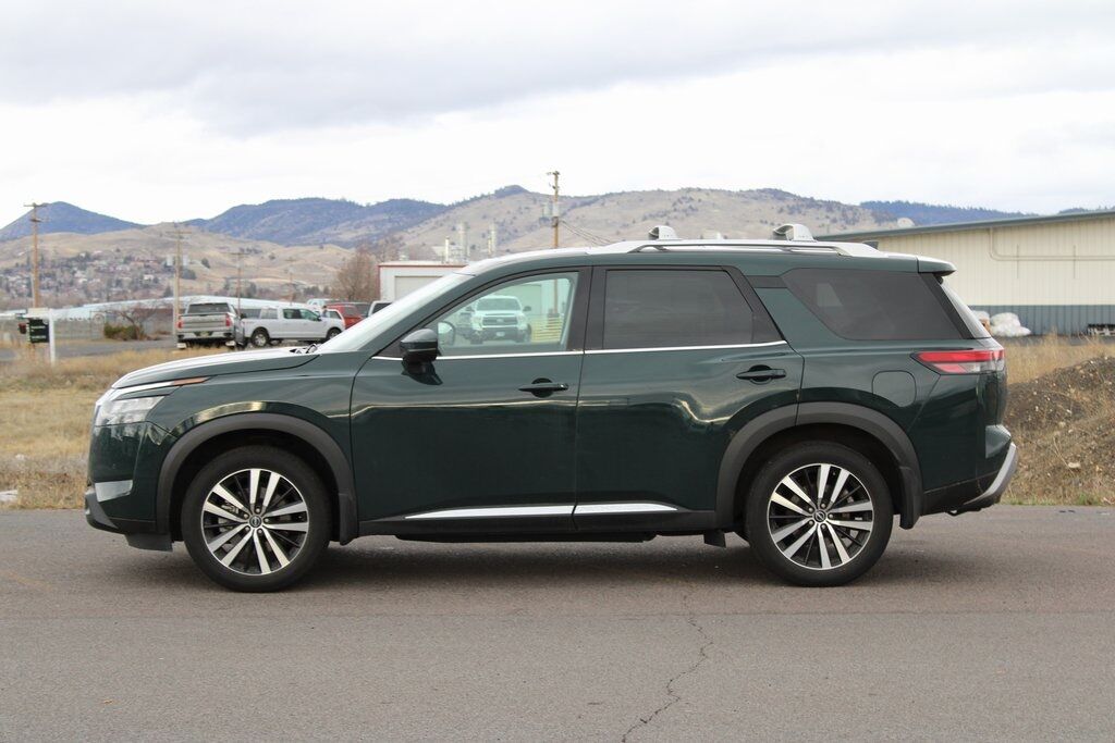 2025 Nissan Pathfinder Platinum Klamath Falls OR