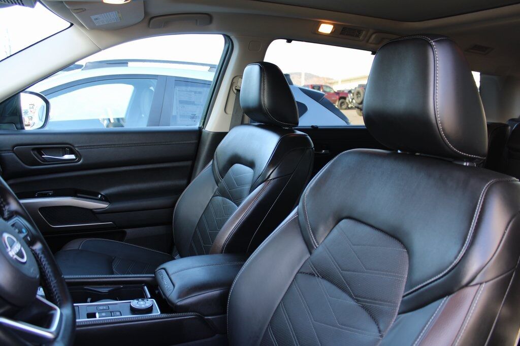 2025 Nissan Pathfinder Platinum Klamath Falls OR