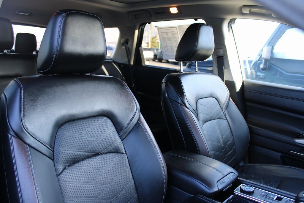 2025 Nissan Pathfinder Platinum Klamath Falls OR