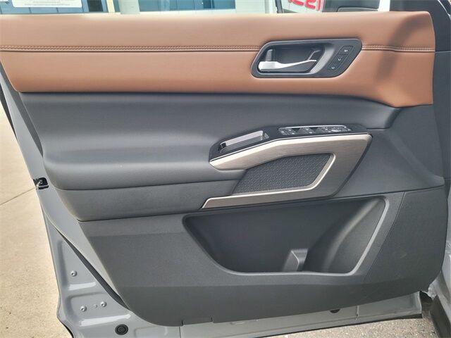 2025 Nissan Pathfinder Platinum Roseville CA