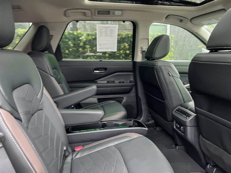 2025 Nissan Pathfinder Platinum Wilmington NC