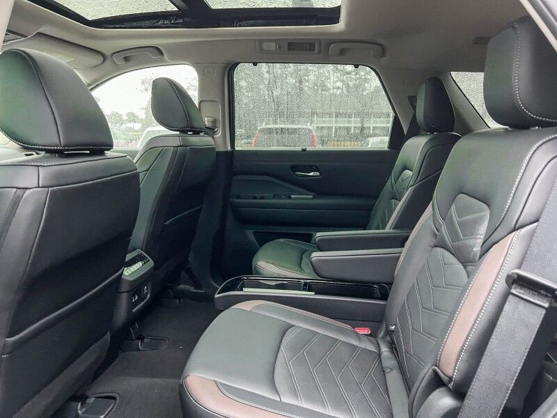 2025 Nissan Pathfinder Platinum Wilmington NC