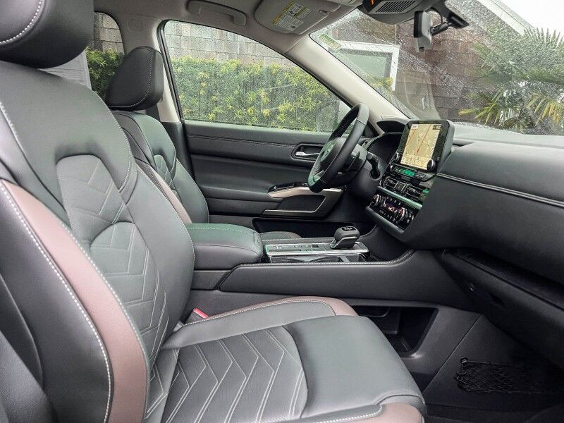 2025 Nissan Pathfinder Platinum Wilmington NC